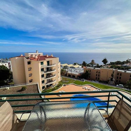 Appartamento Garajau Terrace - Amazing Views Of Garajau Town Esterno foto