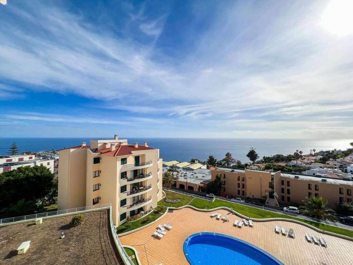 Appartamento Garajau Terrace - Amazing Views Of Garajau Town Esterno foto